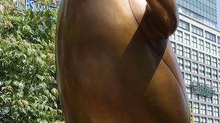 SUICAペンギンをご存知ですか。バスタの展望所にいます。