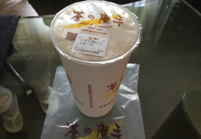 暑い台南で飲み物は必需品です