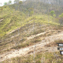 登山道ではないので立ち入り禁止です