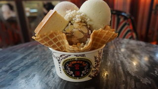 宮原眼科より並びません