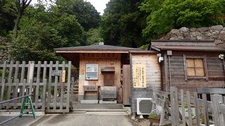 なまじ復元されていないのが素晴らしい