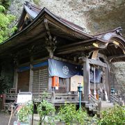 修行場所の雰囲気が漂う山寺