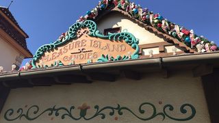 お菓子のショップ！