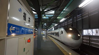 681系電車の内装はちょっぴりゴージャス