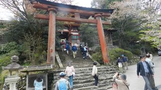 吉野上千本の頂点の神社