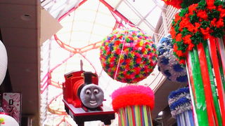 七夕まつり中は混雑で通り抜けるのも一苦労