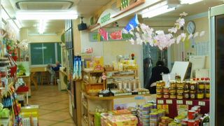 福島松川ＰＡ；売店はお土産品も豊富！