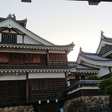 お城は新しいです。