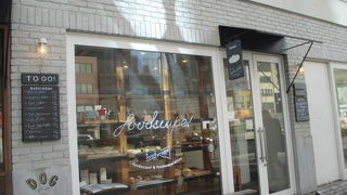 焼きたてパンのお店です