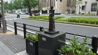 淀屋橋の近くに多いです