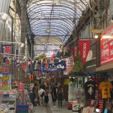 アーケード街です