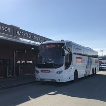 空港↔︎ナルヴィク市内を走るバス