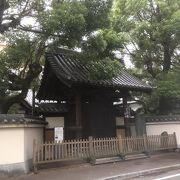 博多駅のちっかくにある由緒あるお寺です
