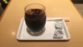 アイスコーヒーで時間つぶし！