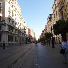 夕方からの散策がお薦め