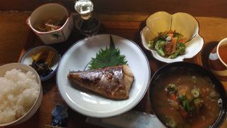 祇園宮川町の町家カフェ　朝ご飯とランチあり