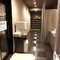 ここにはコインランドリーもある。