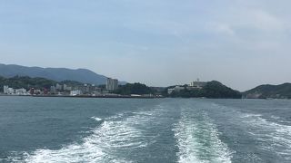 遊覧兼ねて離島巡りもオススメ