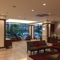 プラトナム市場の近くです。