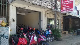 パクセーで安いレンタルバイク屋は…