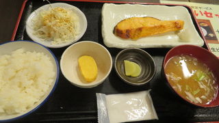 麦飯がある定食屋