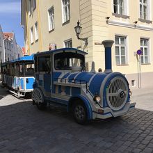 こんな乗り物も周回しています。