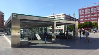 新しい地下鉄駅のサンベルナルド駅