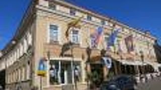 インペリアル ホテル & レストラン