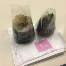 万願寺甘とうおむすびと舞茸天むす
