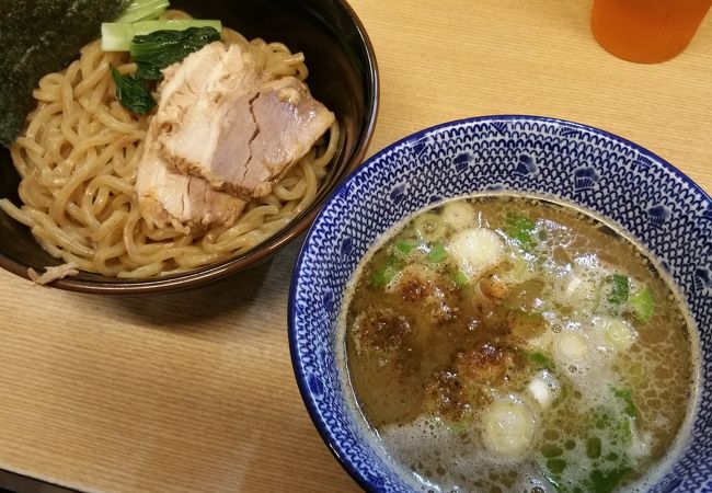 全粒粉の麺は非常に美味しい