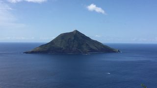 八丈小島がとてもいい景観を造っています