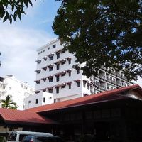 マリバゴにあるきれいなリゾートホテルです