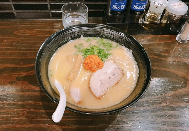 とろりとしたスープ「札幌Ｆｕｊｉ屋」ラーメン