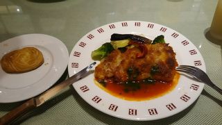 焼きたてパンが食べ放題！