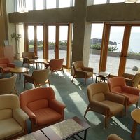 ウェルカムドリンクいただいたラウンジ