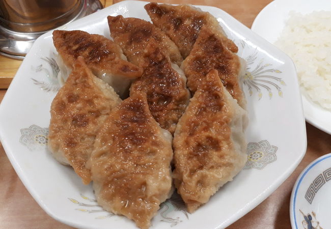 テレビでも紹介される餃子有名店　売切れに注意！