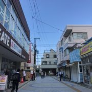 湘南の心地よい風が流れてる鵠沼海岸商店街