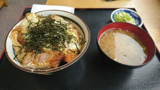 カツ丼のボリュームがすごい
