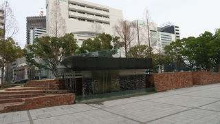 慰霊と復興のモニュメント 