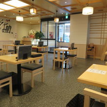 椅子席が多くあります