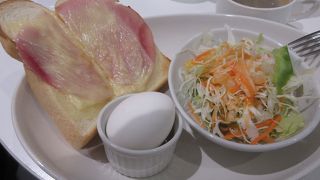 ＬＣＣ搭乗前の腹ごしらえ