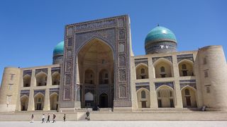 青いドームが綺麗