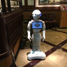 案内ロボットpepper