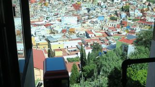 観光客で大混雑