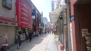 飲食店がいっぱい