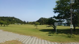 海の鑑賞スポットだけでなくドライブの休憩スポットとしても楽しめます