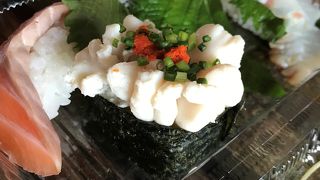 新鮮なお魚を安く食べることができます！