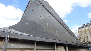 見ごたえのあるステンドグラス