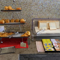 日系のホテルなので味付けは日本人向き