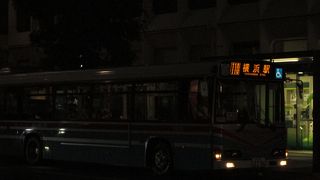 羽衣町の京浜急行バス